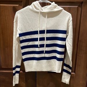 Vineyard Vines Striped Cream and Blue Hoodie